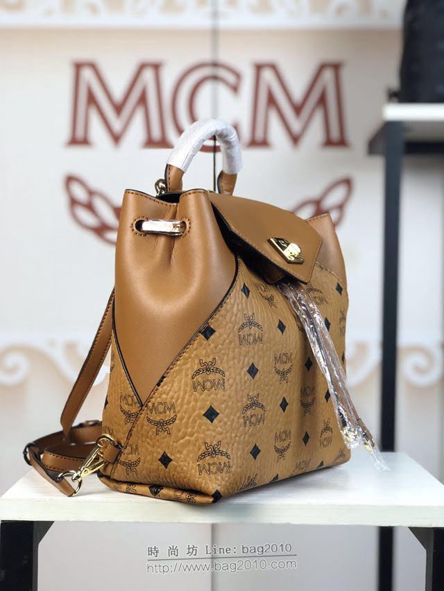 MCM雙肩包 原單 5922 2019新款 Essential兩用包 頂部邊緣抽繩設計 正面翻蓋 MCM女背包  mdmc1440
